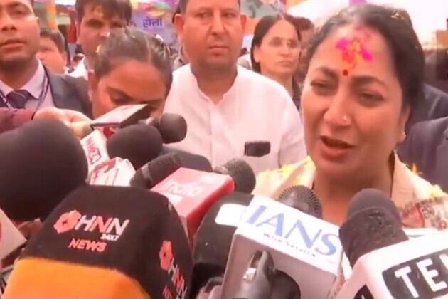 "Will deposit Rs 61,000 for girls completing graduation": CM Rekha Gupta announces 'Lakhpati Beti Yojana'