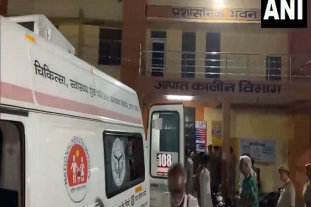 Uttar Pradesh: 3 killed, several injured after bike-car collision in Mainpuri