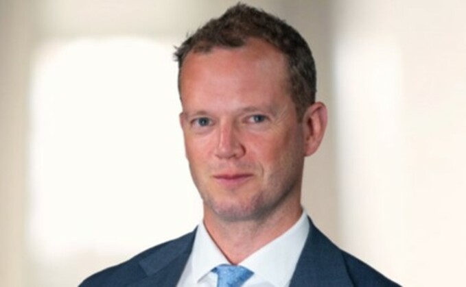 Mike Riddell, portfolio manager of Fidelity Strategic Bond Fund Mike Riddell, portfolio manager of Fidelity Strategic Bond Fund