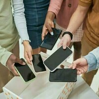 School smartphone bans reflect growing concern over youth mental health and academic performance