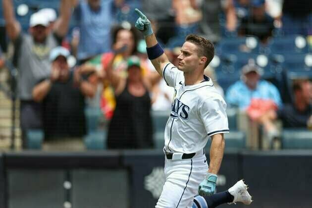 Rays plate five in sixth, survive rocky ninth to defeat A's, 6-5