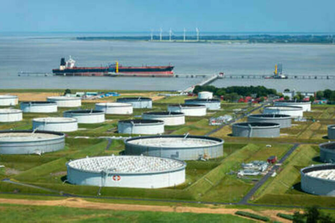 Oil prices surge on new US data