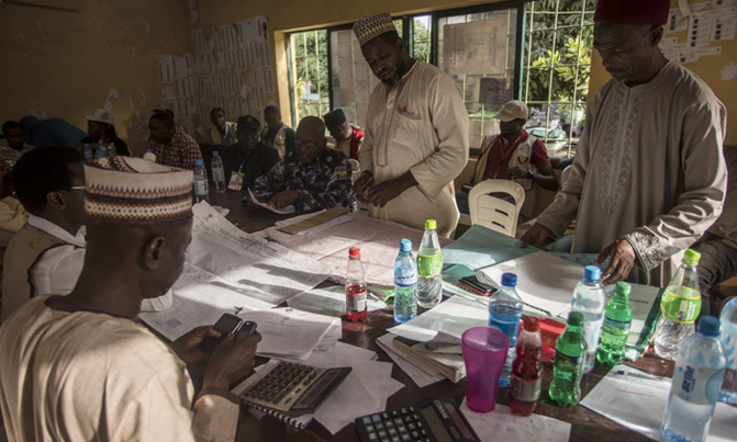 Monitors concerned as Nigeria awaits vote result Monitors concerned as Nigeria awaits vote result