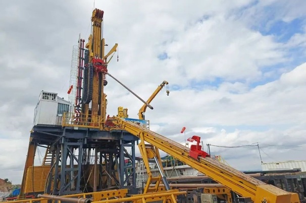 The modular design of the XCMG XSM2250 drilling rig with its flexible split-and-combine structure allows it to be adapted seamlessly to diverse drilling scenarios