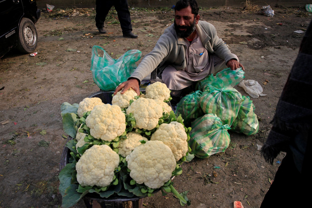 Ramazan inflation exposes Pakistan's weak market regulation