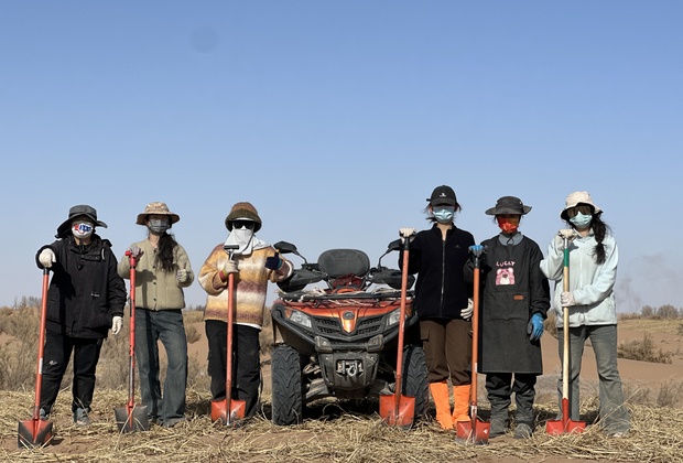 CHINA-GANSU-LANZHOU-DESERTIFICATION COMBAT-YOUNGSTERS (CN)