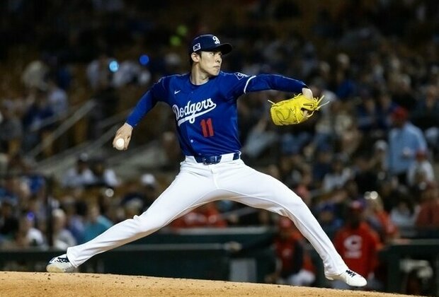 MLB's top 10 prospects: Roki Sasaki beefs up Dodgers' rotation