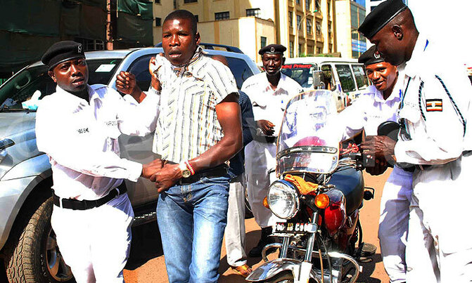 Dramatic police crackdown on 'boda bodas' Dramatic police crackdown on 'boda bodas'