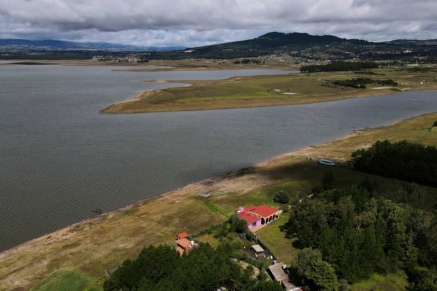 Parched Mexico City Starts Restricting Water