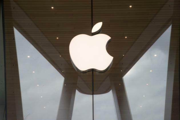 Apple announces Apple credit card with Goldman Sachs