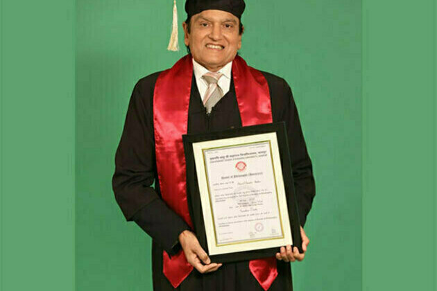 Dinesh Shahra awarded 'Honorary Doctorate by Chatrapati Shahuji Maharaj, Kanpur University