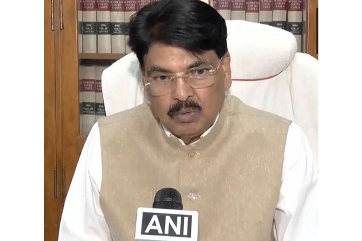 "A lot of fake people roam around, we are verifying": BCI Chairman on Mamata Banerjee's lawyer attire