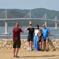 Croatians give thumbs up to Chinese-built Peljesac Bridge