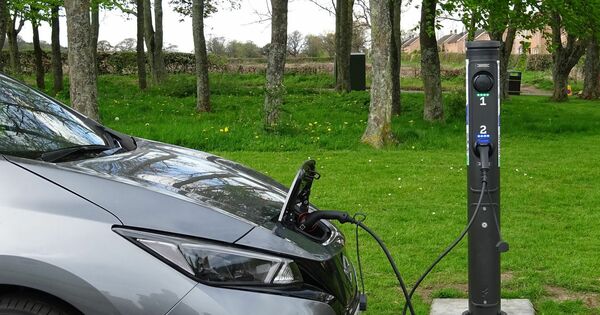 BT powers up first EV-charging street cabinet - Vimarsana News