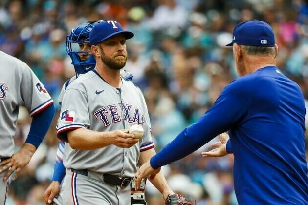 Rangers squirt past Mariners in 11 innings