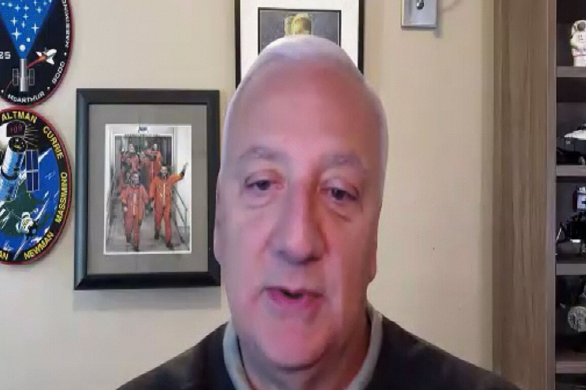 "No way to fake it": Ex-NASA astronaut Mike Massimino reacts to Kim Kardashian's moon landing claim