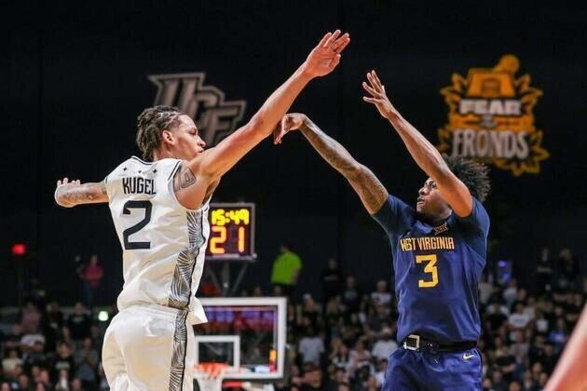 Honor Huff, West Virginia surge past UCF