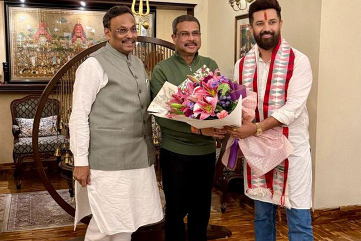 Chirag Paswan meets Bihar BJP in-charge Dharmendra Pradhan, congratulates him on poll victory