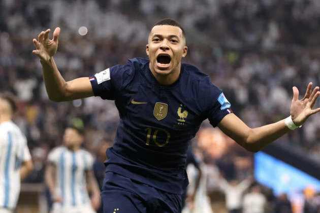 France faces Paraguay for World Cup quarter-final place