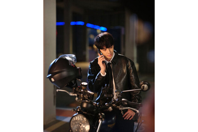KC Global Media Asia's new drama series "VIII: Awakening" wraps production in Beijing