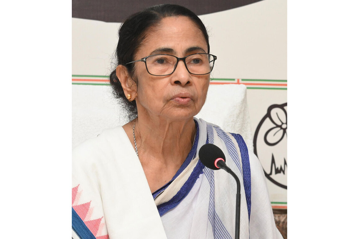 AITC to protest BJP's "bulldozer culture" on May 21; Mamata says "minority communities are being targeted, hawkers' stalls bulldozed"