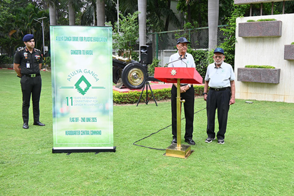 Army Commander, Central command flags off Plastic Eradication Kaar Sewa for rejuvenation of Ganga New Delhi [I