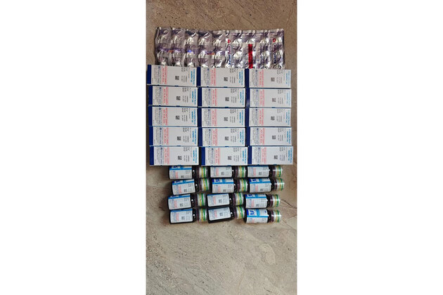 Telangana DCA raids quack clinic in Hanumakonda, seizes illegal drugs worth Rs 35,000