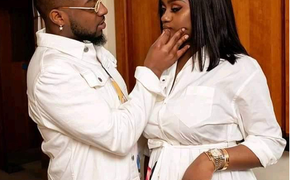 Davido ne mukyala we Choma Davido ne mukyala we Choma
