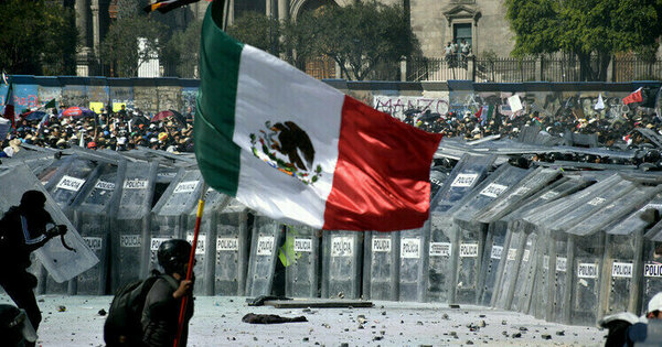 Clashes break out during Gen Z protest in Mexico City