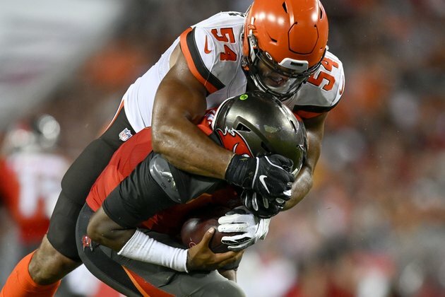 Reports: Browns renegotiate Vernon's contract