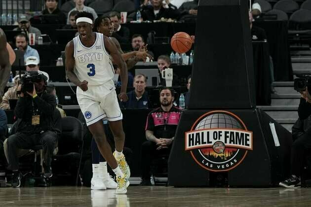 AJ Dybantsa (21) stars in debut as No. 8 BYU tops Villanova