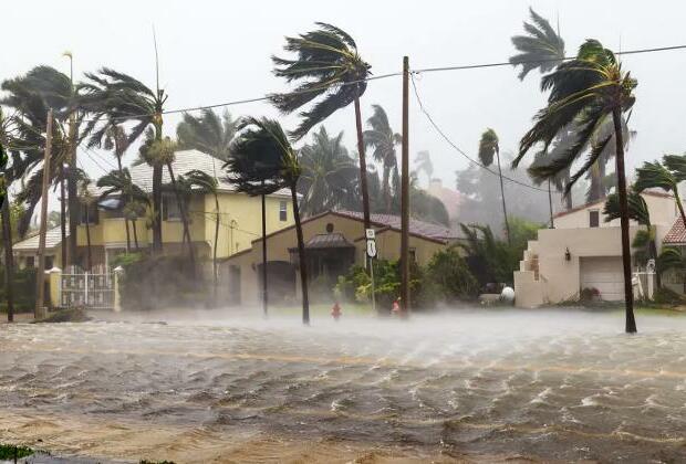 Hurricane Helene cuts destructive swath across Southeast