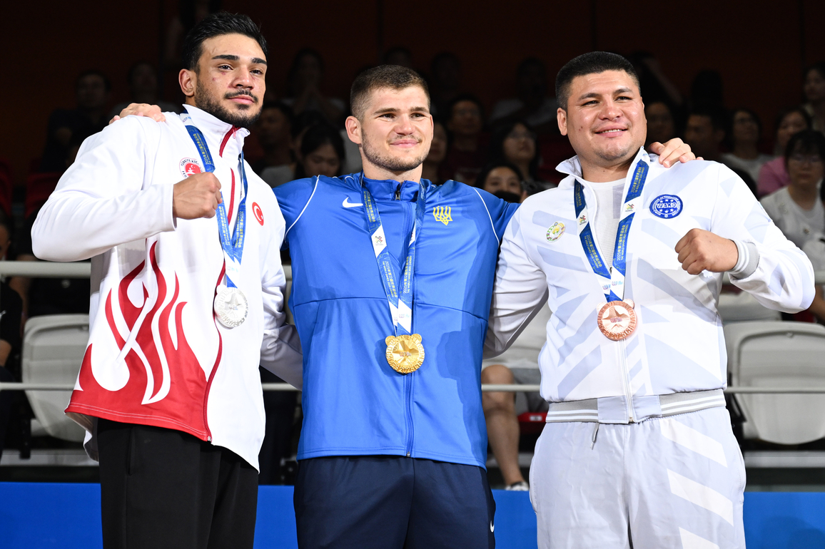 (SP)CHINA-CHENGDU-THE WORLD GAMES 2025-KICKBOXING-MEN'S K1 +91KG-VICTORY CEREMONY (CN)