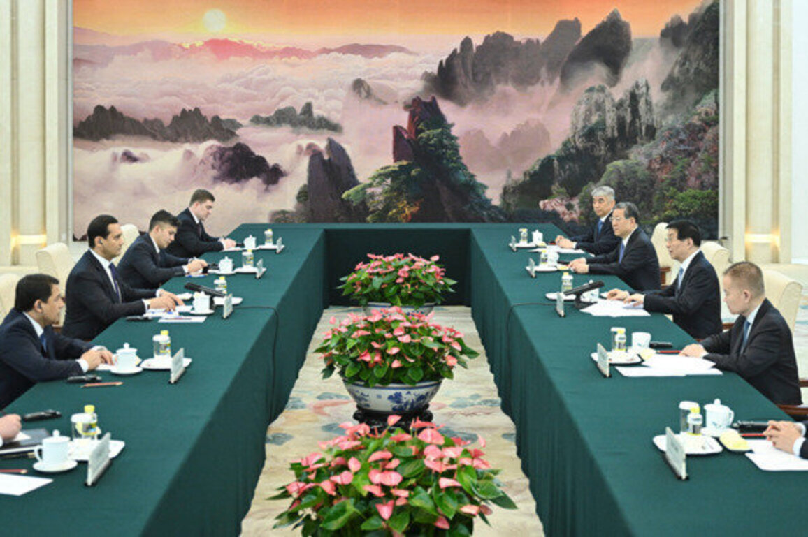 China's top political advisor meets Uzbek presidential advisor