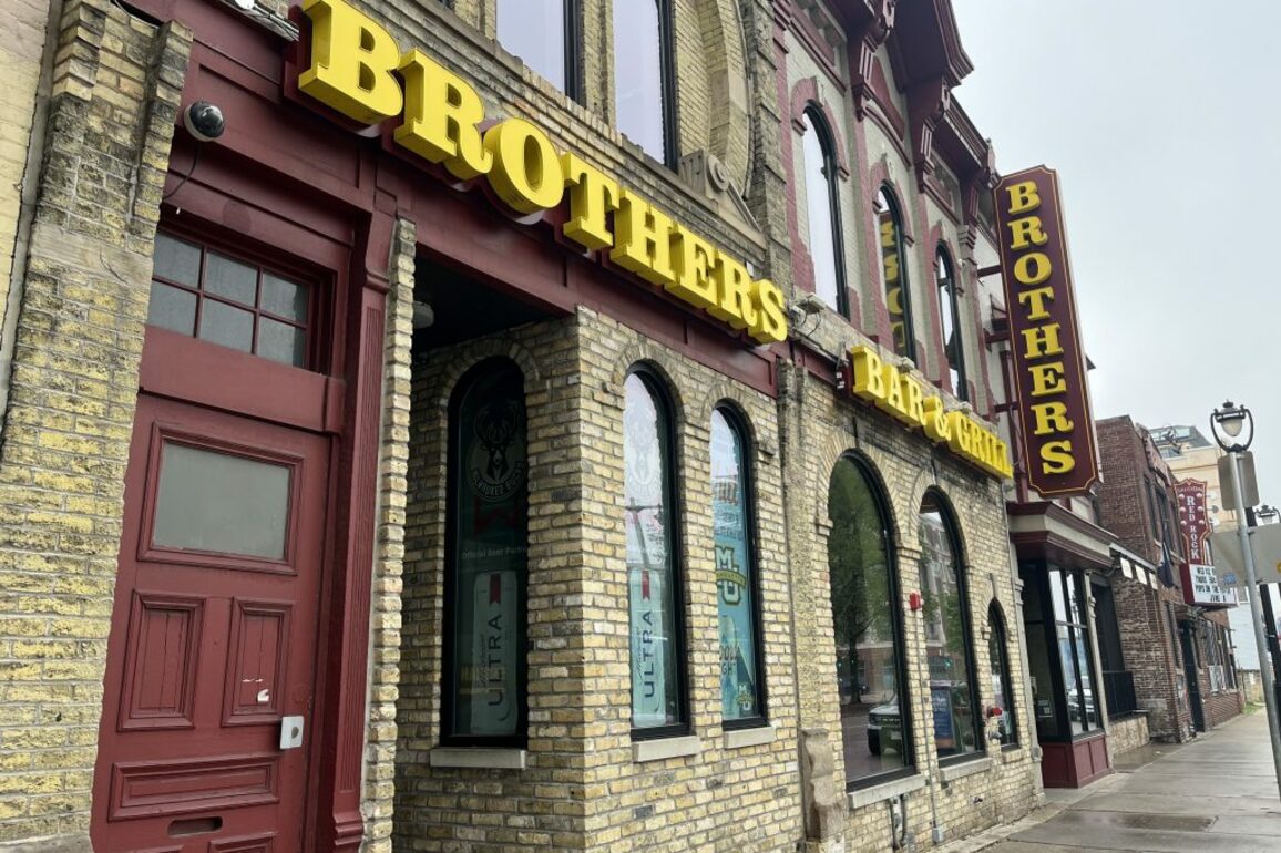 Downtown Bar Gets 20-Day Suspension   Urban Milwaukee