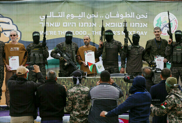 Hamas releases more Israeli hostages