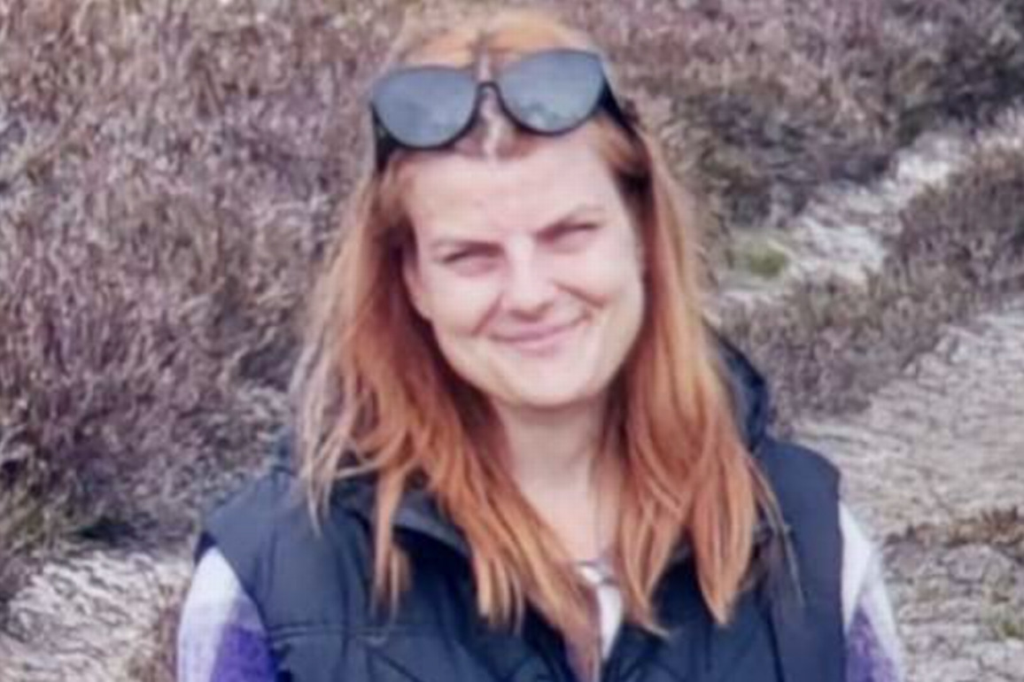 Body found in Scots park during searches for young missing woman