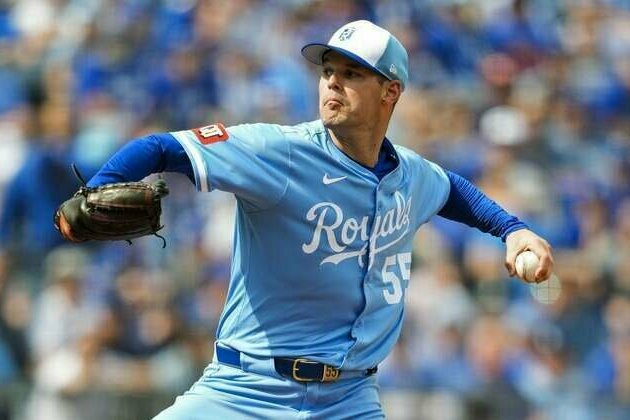 Brewers', Royals' Opening Day starters look for better results