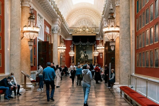 Iconic Russian museum rules on foreign exhibits