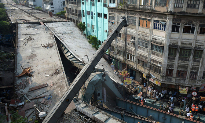 15 dead, 70 injured in India flyover collapse 15 dead, 70 injured in India flyover collapse