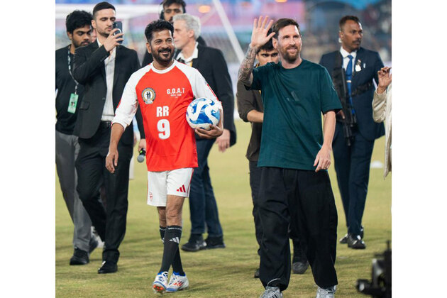 GOAT India Tour 2025: Messi thanks Hyderabad crowd for "love and affection", fans, players rejoice at witnessing the icon