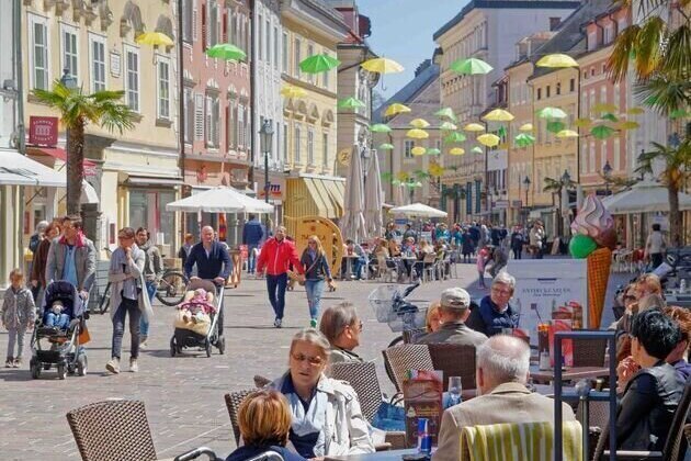 Austria loses last top sovereign credit rating, downgraded to AA