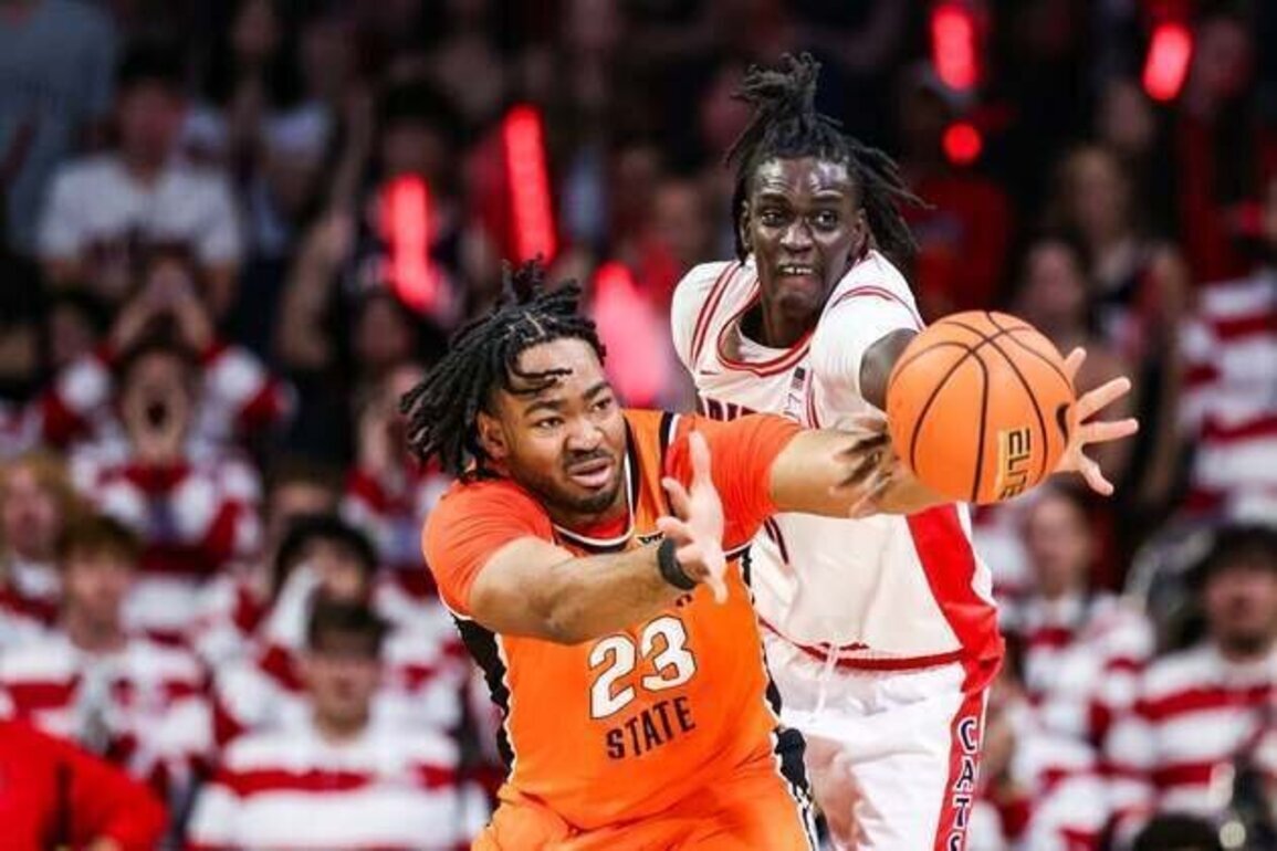Arizona State spreads scoring, pulls away from Oklahoma State