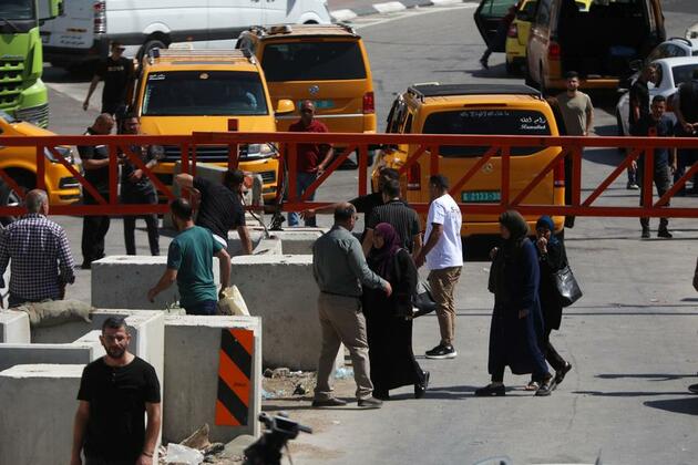 West Bank life paralyzed as Israeli closure enters 3rd day amid regional tensions
