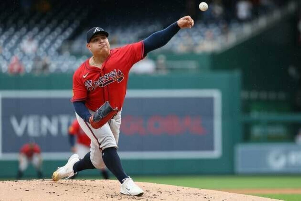 Braves ride 5-run inning to win over Nationals to open DH