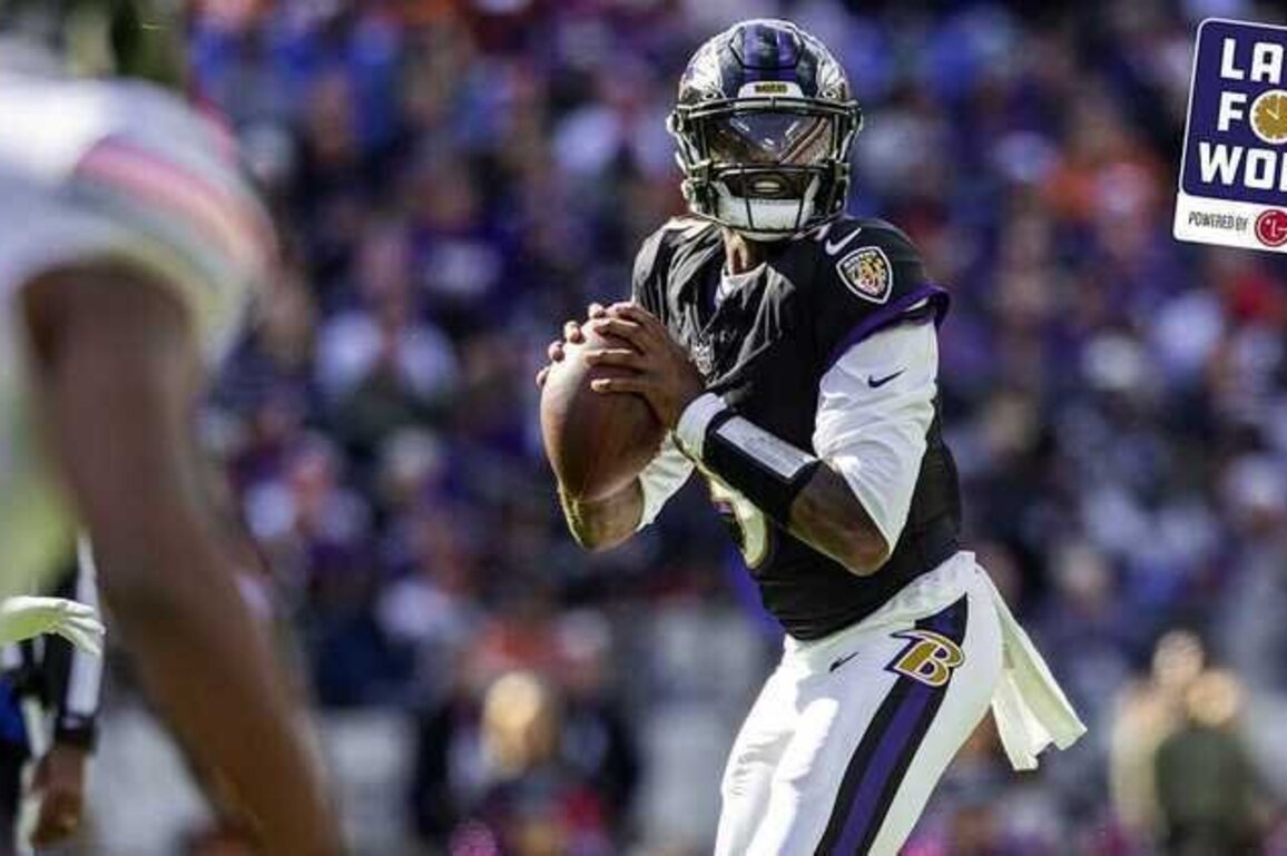 Late for Work: What Pundits Expect in Ravens-Packers Game