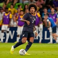 USMNT's Chris Richards exits Crystal Palace game with foot injury