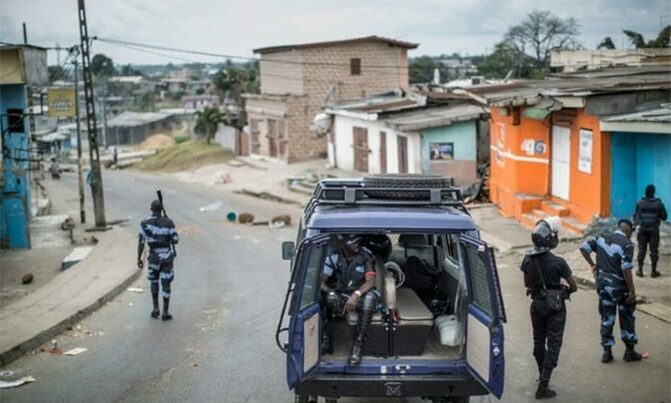 France urges Gabon vote recount as top minister quits France urges Gabon vote recount as top minister quits