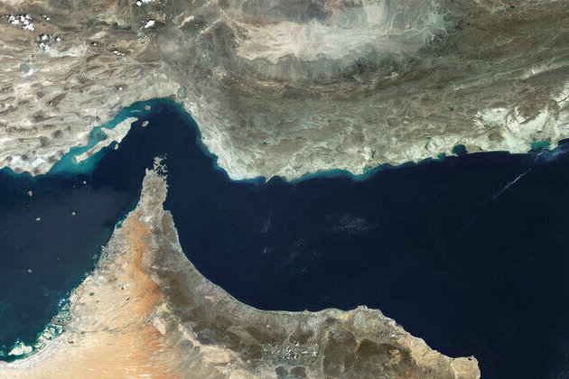 Oil and gas crisis, key port in flames, Trump claims victory coming 