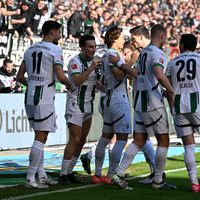 (SP)GERMANY-HAMBURG-FOOTBALL-BUNDESLIGA-ST. PAULI VS MOENCHENGLADBACH